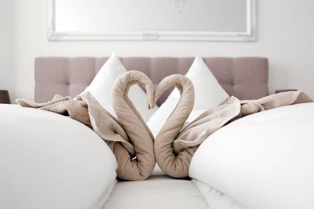Sc 06 By Rockchair Apartments L Superhost Status L 4 Bedrooms Boxspringbeds 2 Bathrooms Balcony Elevator - Cozy Family & Business Flair Welcomes You! Берлин Экстерьер фото