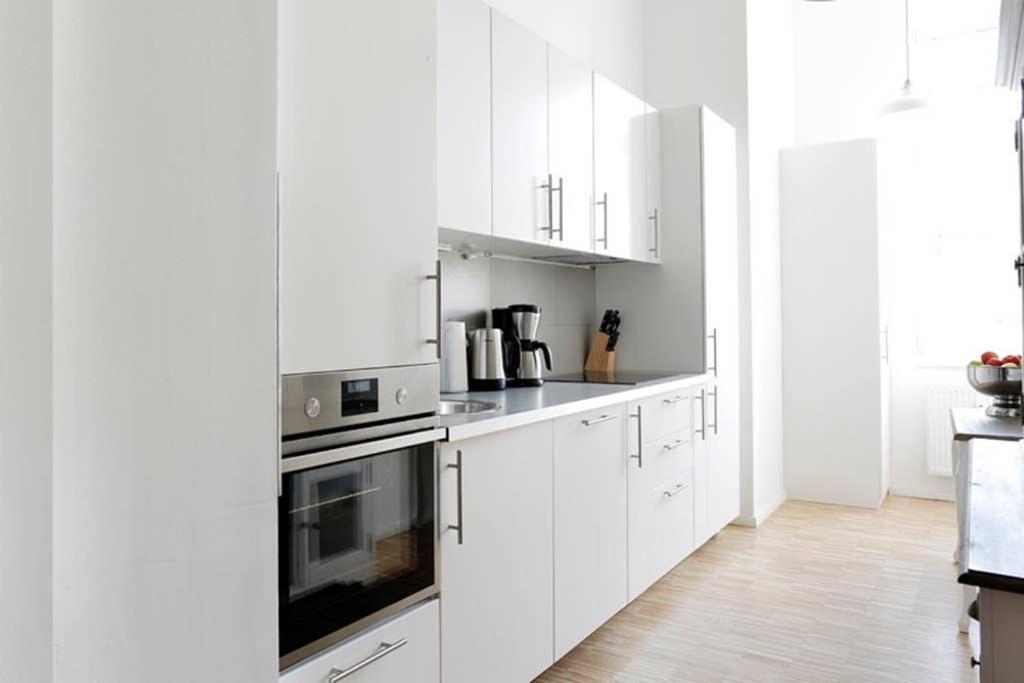 Sc 06 By Rockchair Apartments L Superhost Status L 4 Bedrooms Boxspringbeds 2 Bathrooms Balcony Elevator - Cozy Family & Business Flair Welcomes You! Берлин Экстерьер фото