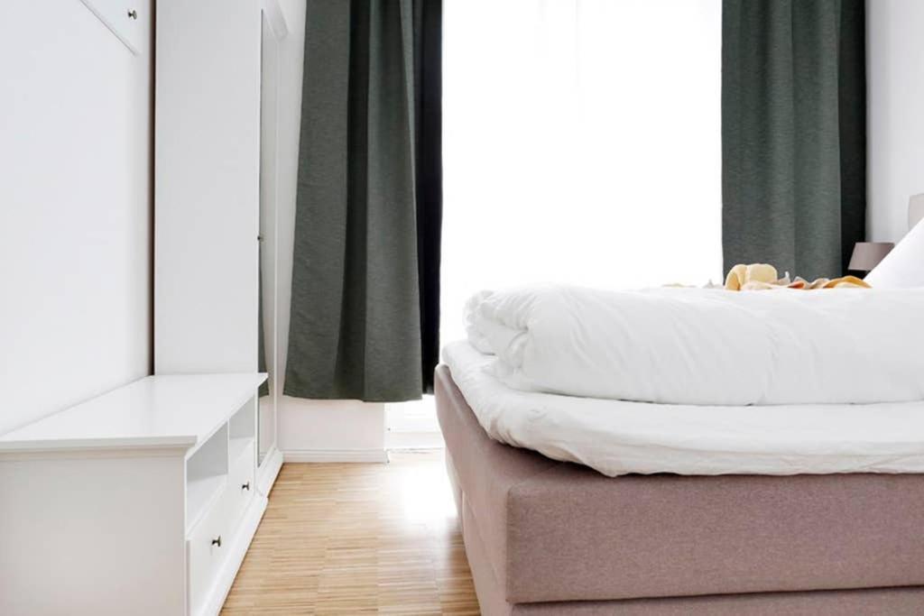 Sc 06 By Rockchair Apartments L Superhost Status L 4 Bedrooms Boxspringbeds 2 Bathrooms Balcony Elevator - Cozy Family & Business Flair Welcomes You! Берлин Экстерьер фото