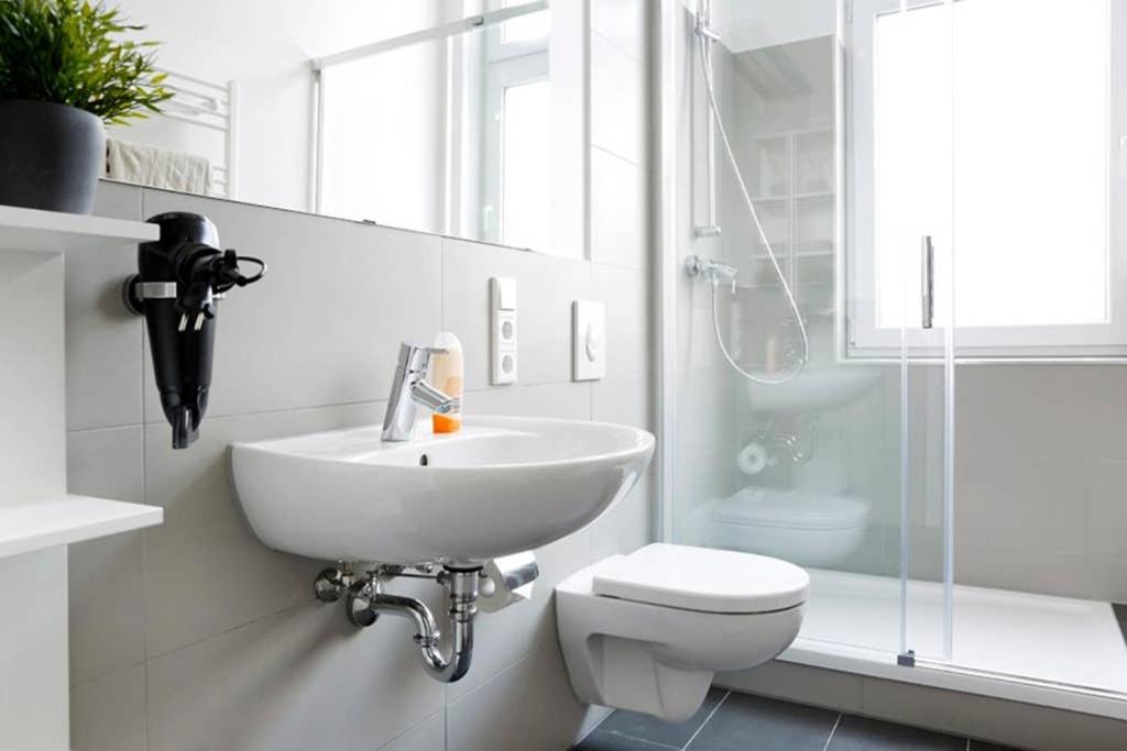 Sc 06 By Rockchair Apartments L Superhost Status L 4 Bedrooms Boxspringbeds 2 Bathrooms Balcony Elevator - Cozy Family & Business Flair Welcomes You! Берлин Экстерьер фото